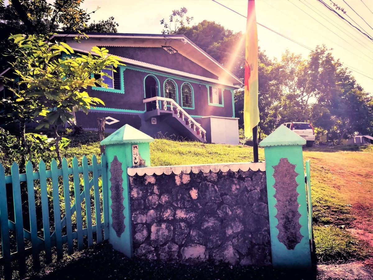Toga Guest House Port Antonio Exterior photo